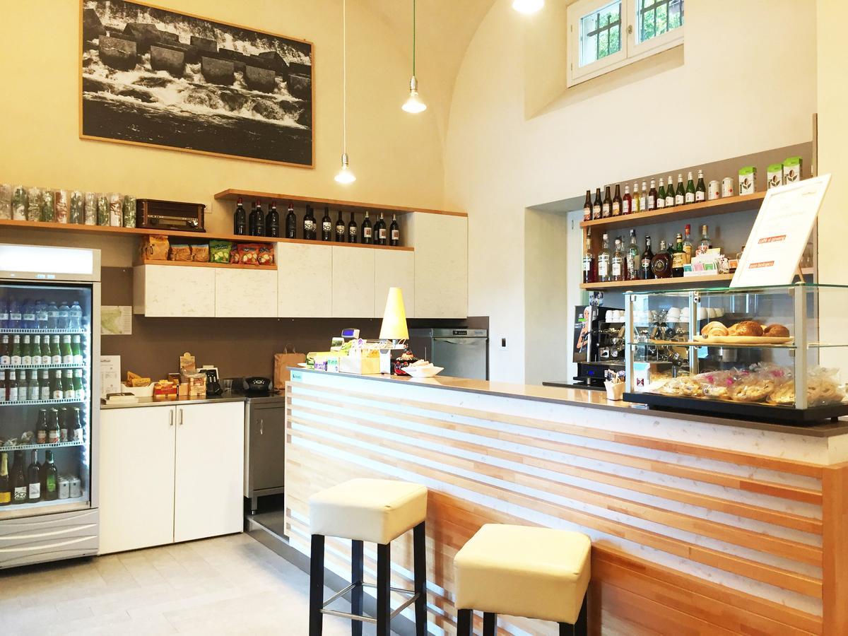 Panperduto Hostel Somma Lombardo Bagian luar foto