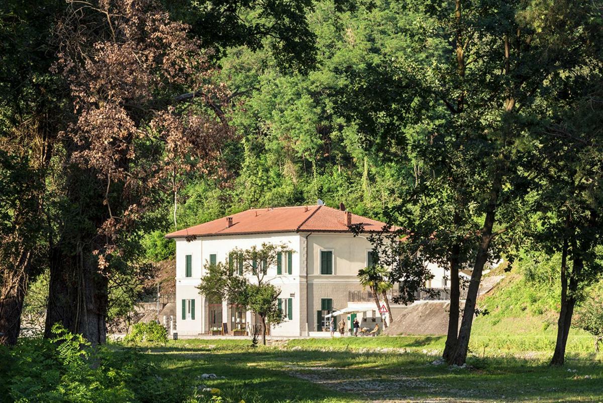 Panperduto Hostel Somma Lombardo Bagian luar foto